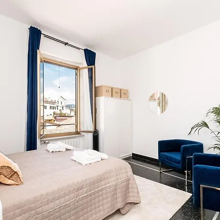 Apartment Luminoso Ed Elegante Nel Centro Storico Genoa