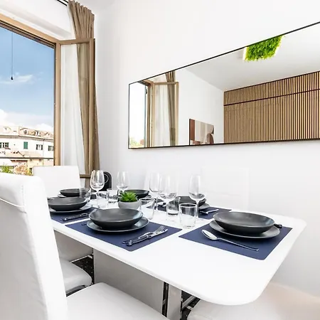 Luminoso Ed Elegante Nel Centro Storico Apartment Genoa